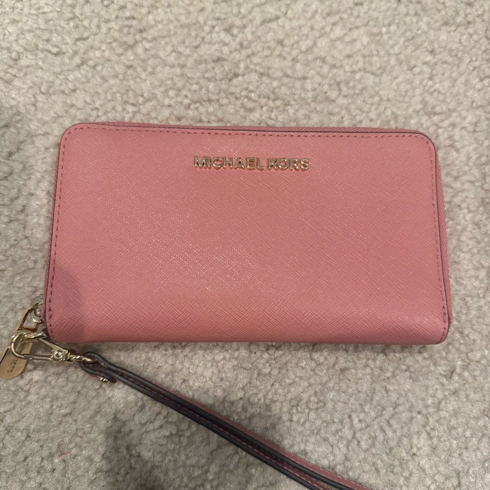 Michael Kors Blush Pink Wristlet
